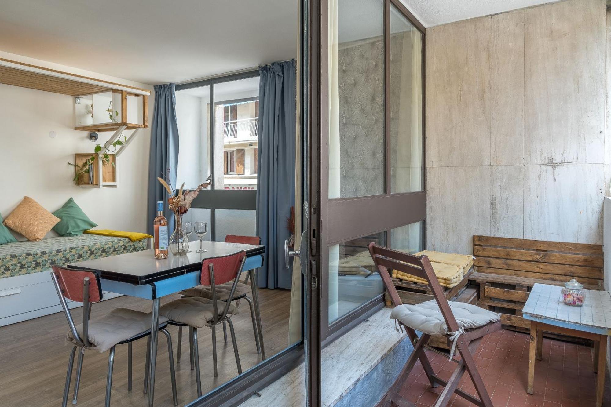 *Las Flores* Joli Studio Avec Balcon マルセイユ エクステリア 写真