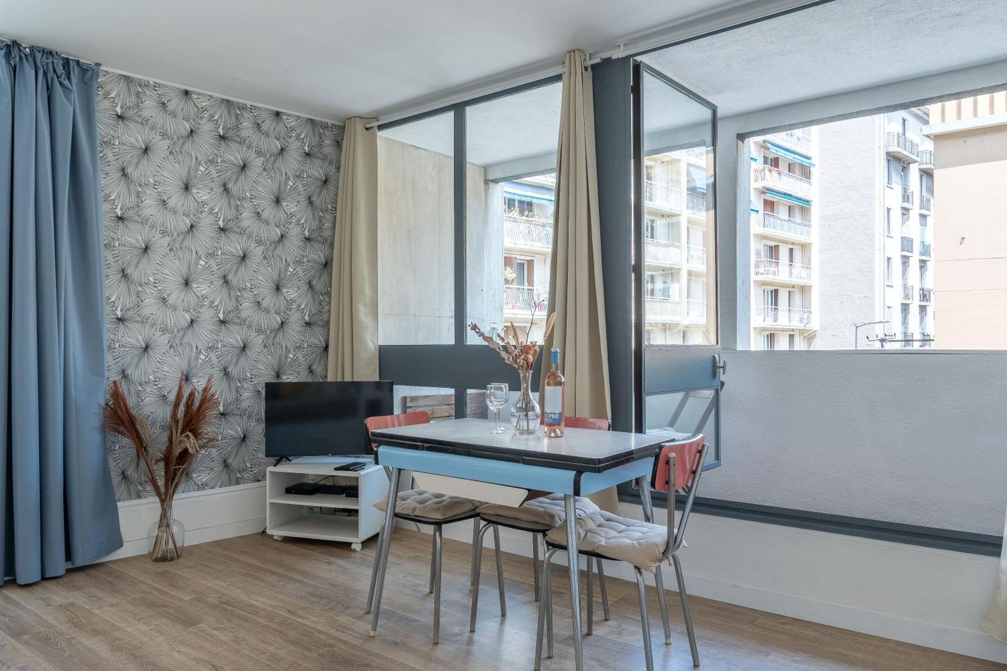 *Las Flores* Joli Studio Avec Balcon マルセイユ エクステリア 写真